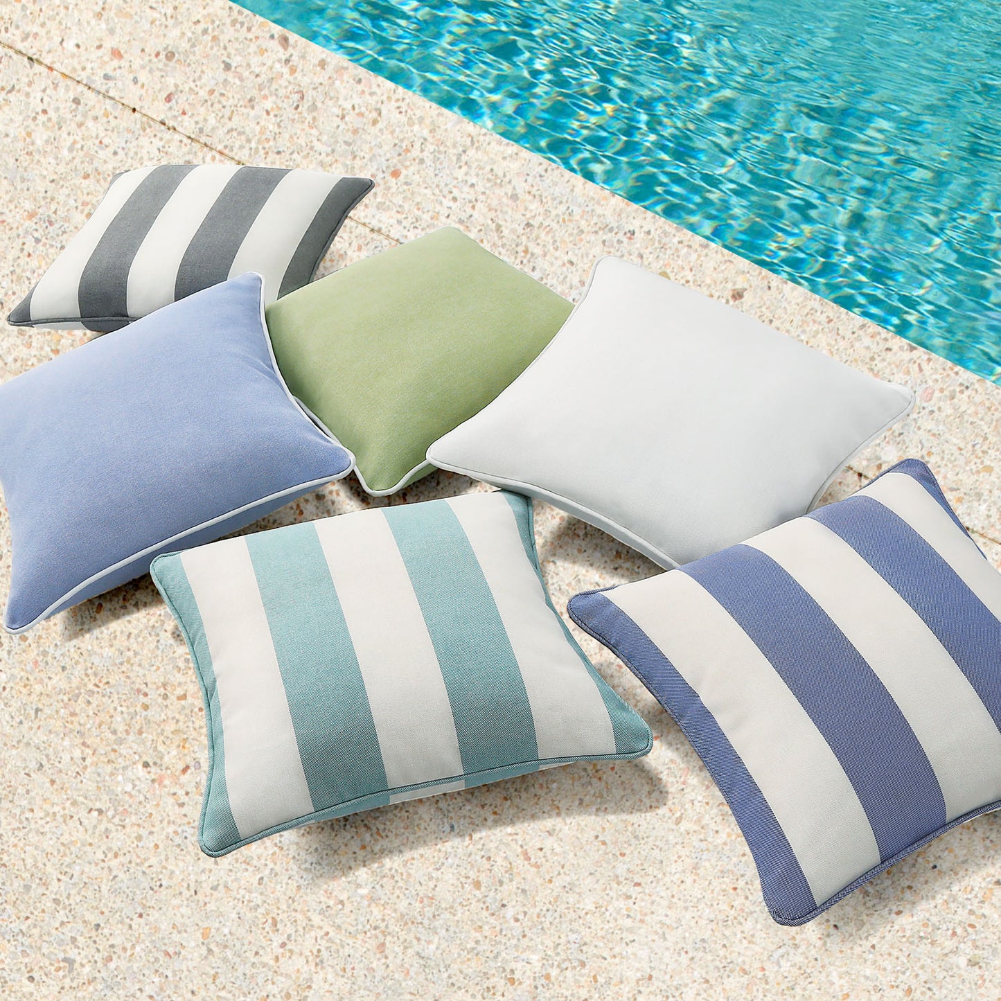 Unimatta Outdoor Pillow With Inserts Powder Blue