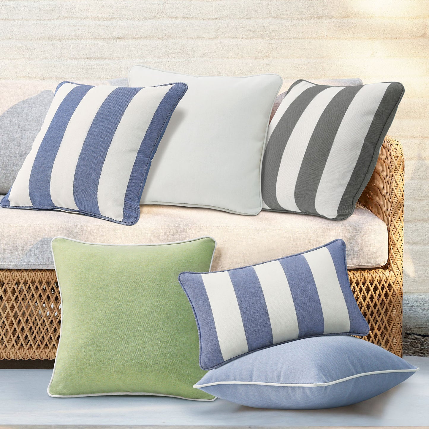 Unimatta Outdoor Pillow With Inserts Gray Stripe