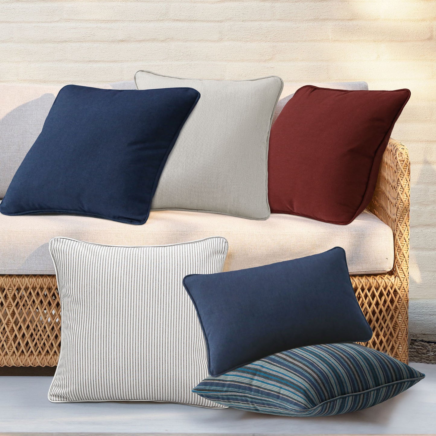 Sunbrella Outdoor  Pillow With Inserts Spectrum Brick