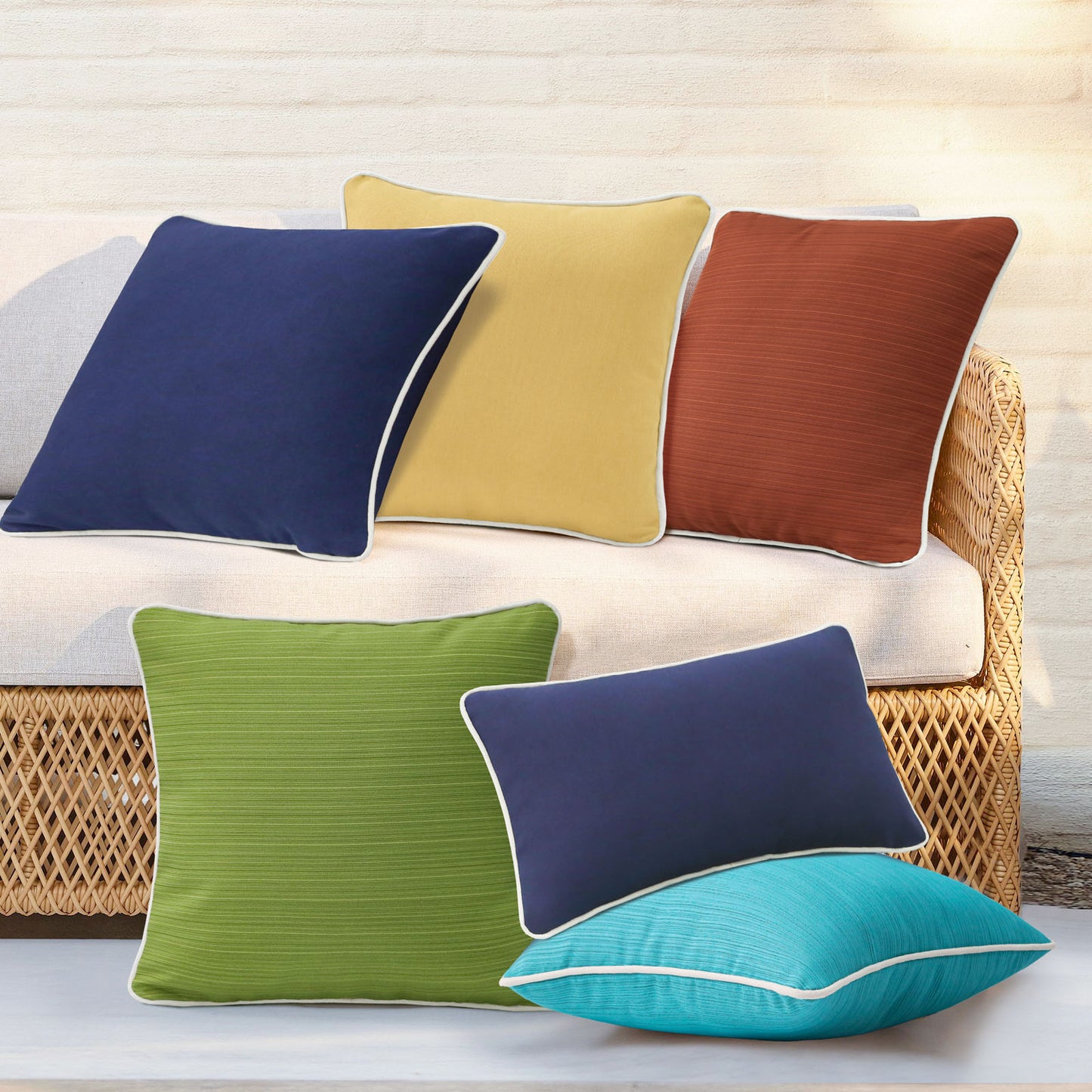 Unimatta Outdoor Pillow With Inserts Tangerine